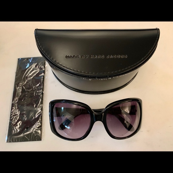 Marc by Marc Jacobs Sunglasses - Picture 4 of 8